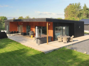 Holiday home Væggerløse XL, Bogø By